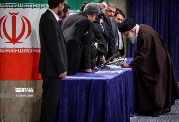 Leader casts his vote in 2024 presidential election in Iran