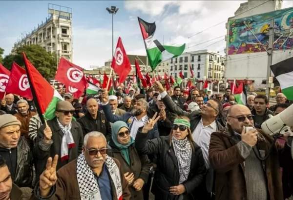 تیونس کی عوام کا فلسطین کی حمایت ریلی،امریکی سفیر کو ملک بدر کرنے کا مطالبہ