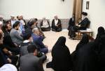 Leader receives scholars from Shahid Motahari University (photo)  