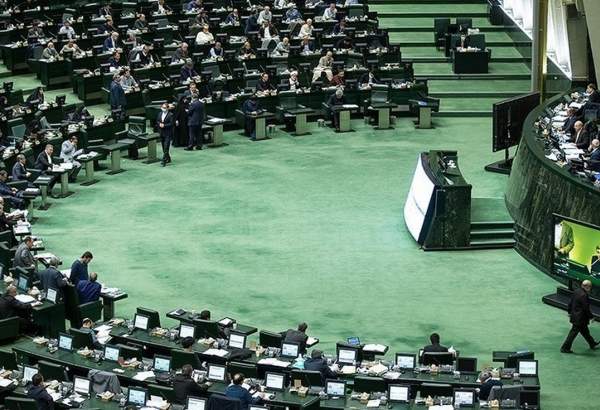 مجلس دهه اول محرم جلسه علنی ندارد