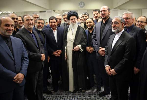La rencontre entre les membres du 13ème gouvernement iranien avec le Leader du pays  
