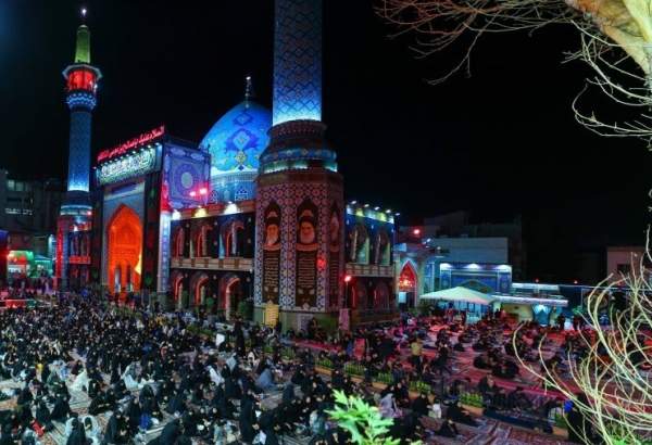 People in capital Tehran mark Muharram mourning ceremonies (photo)  
