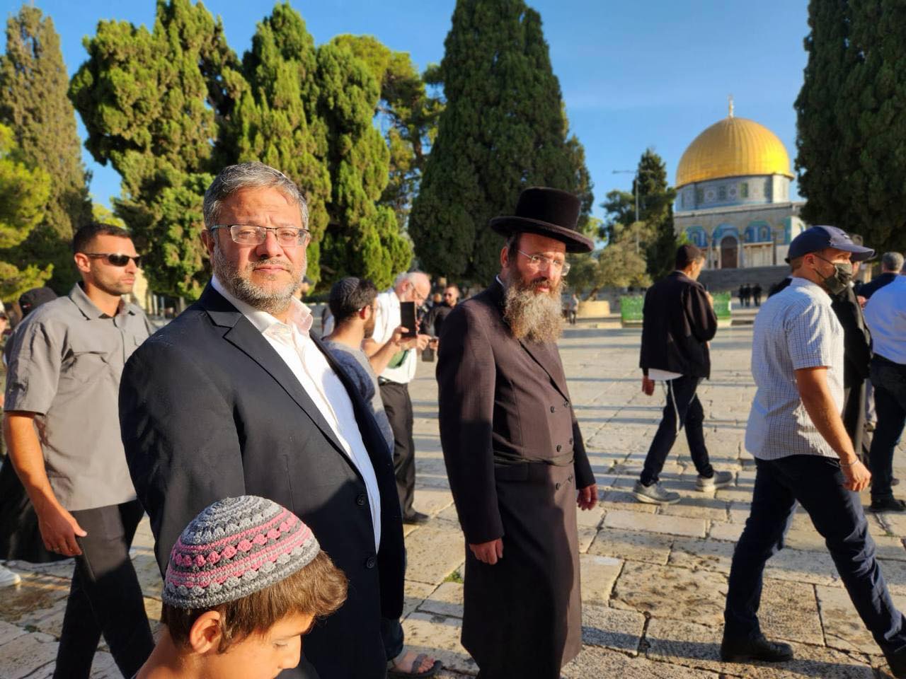 مفتي القدس يدعو العالم للتحرك لوقف انتهاكات الاحتلال بحق المقدسات