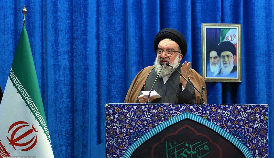 خطیب جمعة طهران: الشعب الإیرانی أحبط مؤامرات الأعداء بمشارکته فی الانتخابات