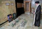 رہبر انقلاب اسلامی کی  شہید وزیر خارجہ حسین امیرعبداللہیان کی قبر پر فاتحہ خوانی