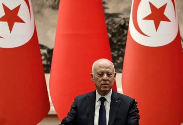 Le président tunisien Saied limoge le Premier ministre