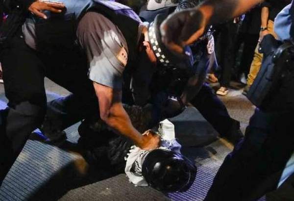 US police clashes with pro-Palestine protesters outside DNC, Chicago (photo)  