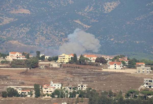 Smoke rises after Israeli attacks hit Kfar Hammam village of southern Lebanon on August 09, 2024. [Ramiz Dallah – Anadolu Agency]