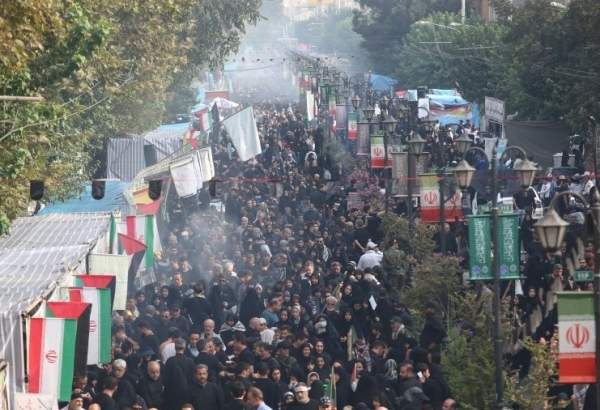 People in Tehran mark Arbaeen procession (photo)  