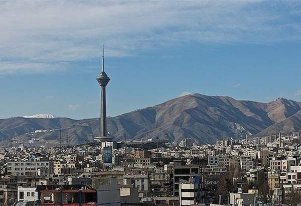 هوای تهران در مرز آلودگی قرار دارد