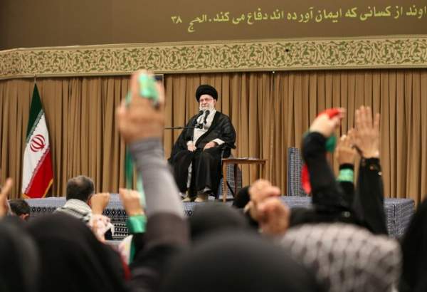 Leader issues message on occasion of Holy Defense Week