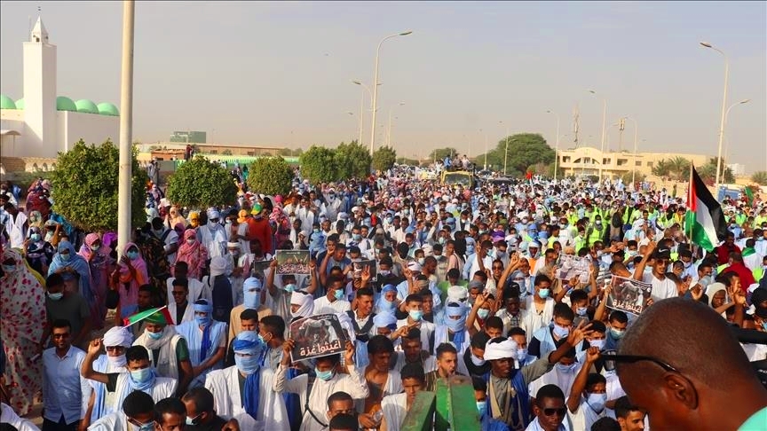 نواكشوط.. مئات الموريتانيين يتظاهرون أمام سفارة واشنطن دعما لغزة