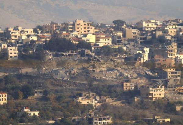 A general view of the houses damaged and some collapsed as a result of the Israeli attacks in Khiam town of Nabatieh Governorate, Lebanon on October 31, 2024. [Ramiz Dallah – Anadolu Agency]