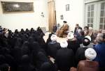 Leader meets with students, professors from Jameat-al’Zahra Seminary (photo)  