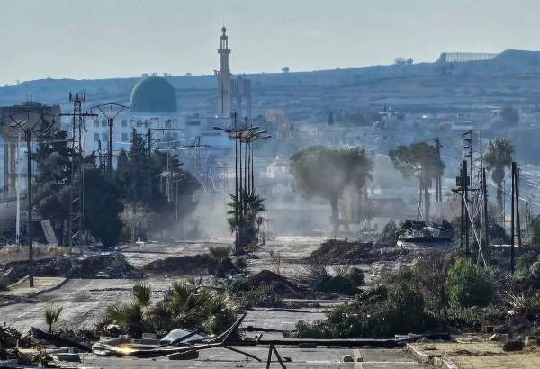 Earth emplacements are created on the roads in the town of Al-Hamidiyah after UN personnel and military vehicles belonging to the Israeli army enter the town in Qatana District of Rif Dimashq Governorate, southern Syria on December 14, 2024. [Bekir Kasım – Anadolu Agency]