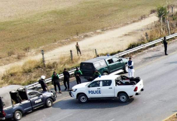 3 membres des forces de sécurité tués par une bombe au bord d