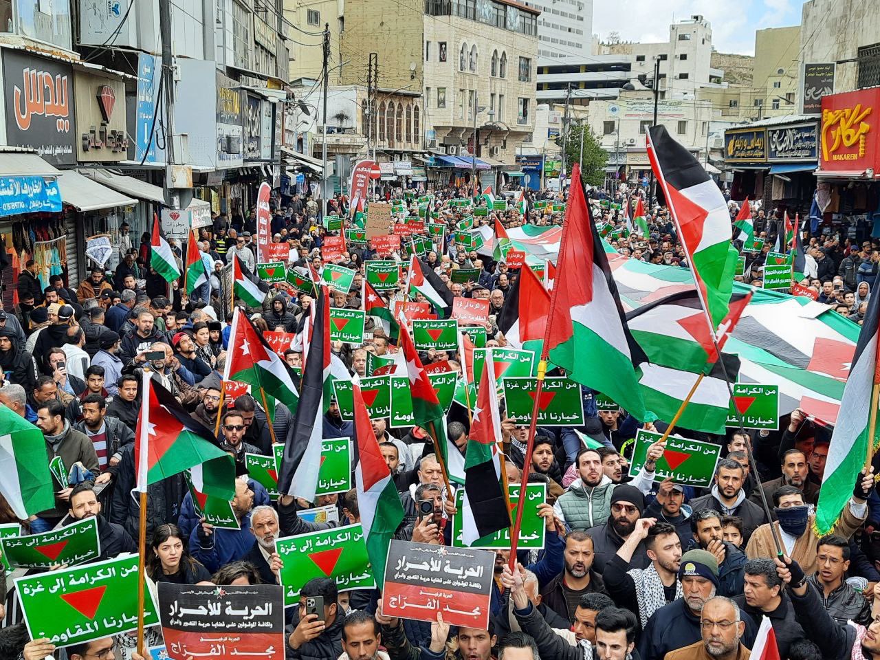 حماس تدعو لترجمة احتفالات راس السنة إلى حراك عالمي لدعم فلسطين ووقف العدوان على غزة